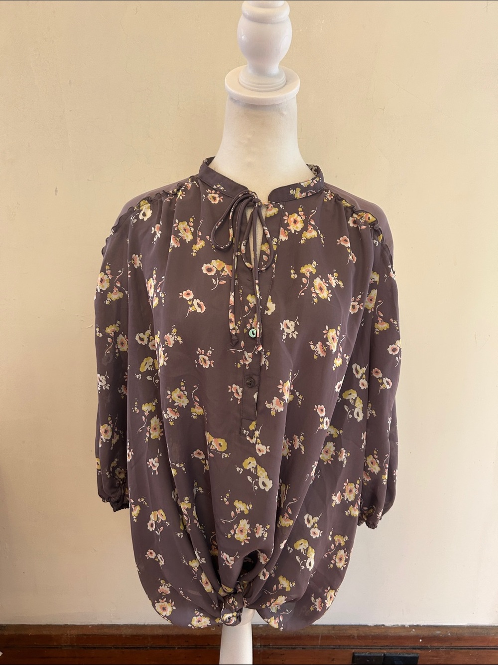 LC Lauren Conrad Floral Tie-Neck Blouse in Dusty Plum Size XL EUC